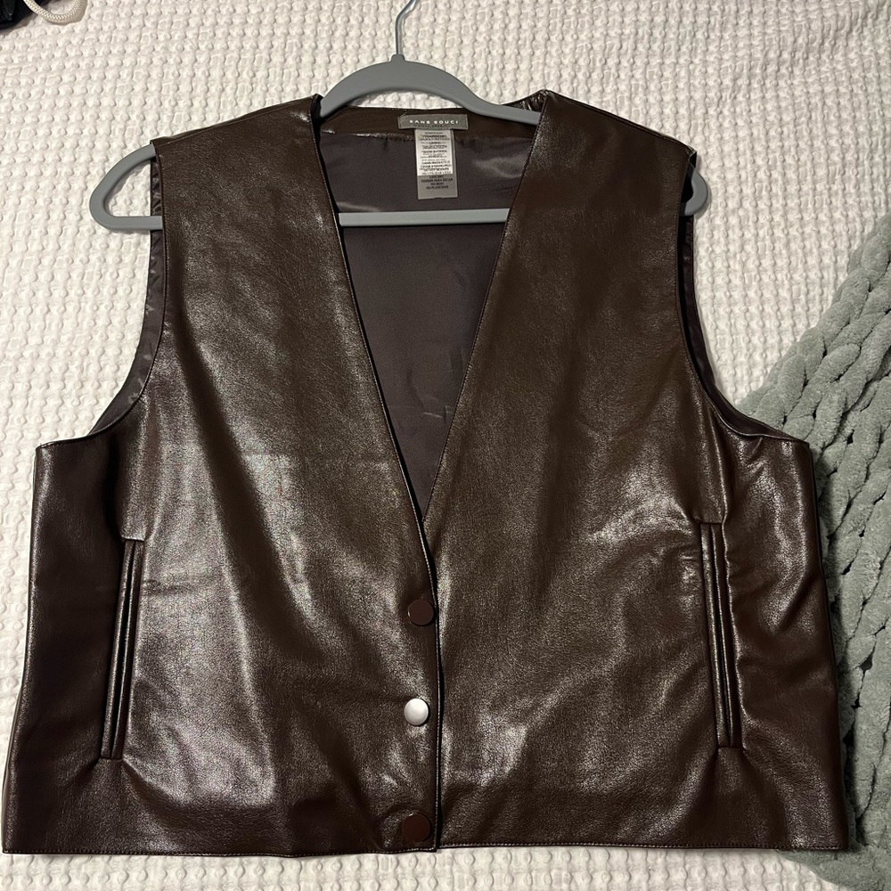 Sans souci leather vest